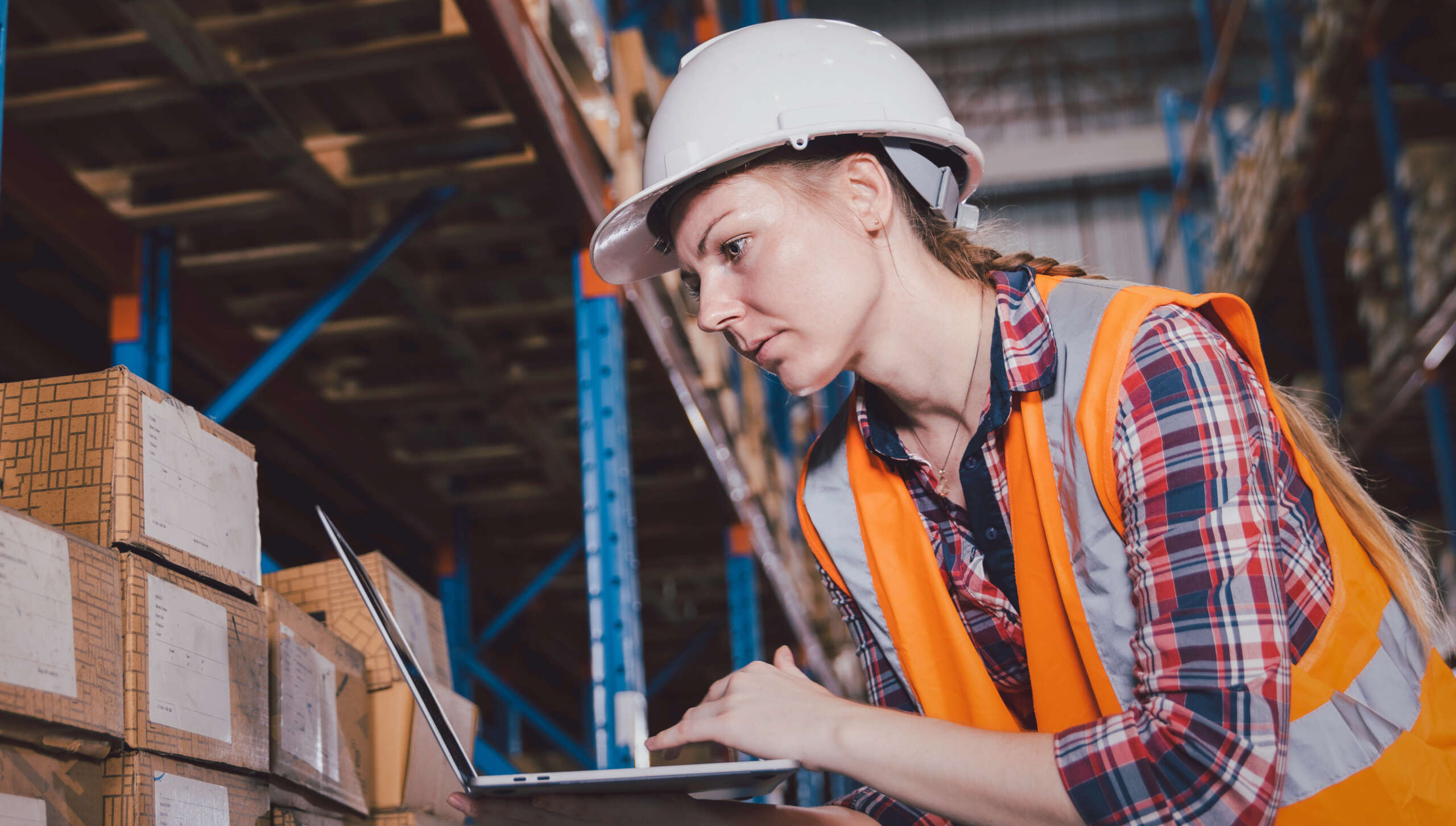 The Role of Technology in Transforming eCommerce Logistics in 2024